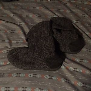Knit Grey Winter Boots